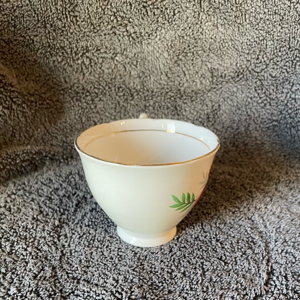 Crown Essex Bone China Teacup - Picture 5 of 6